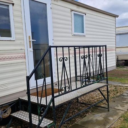 Beachside, Family-Friendly, Wifi, 6 Berth Caravan 19 In Ingoldmells Exterior foto