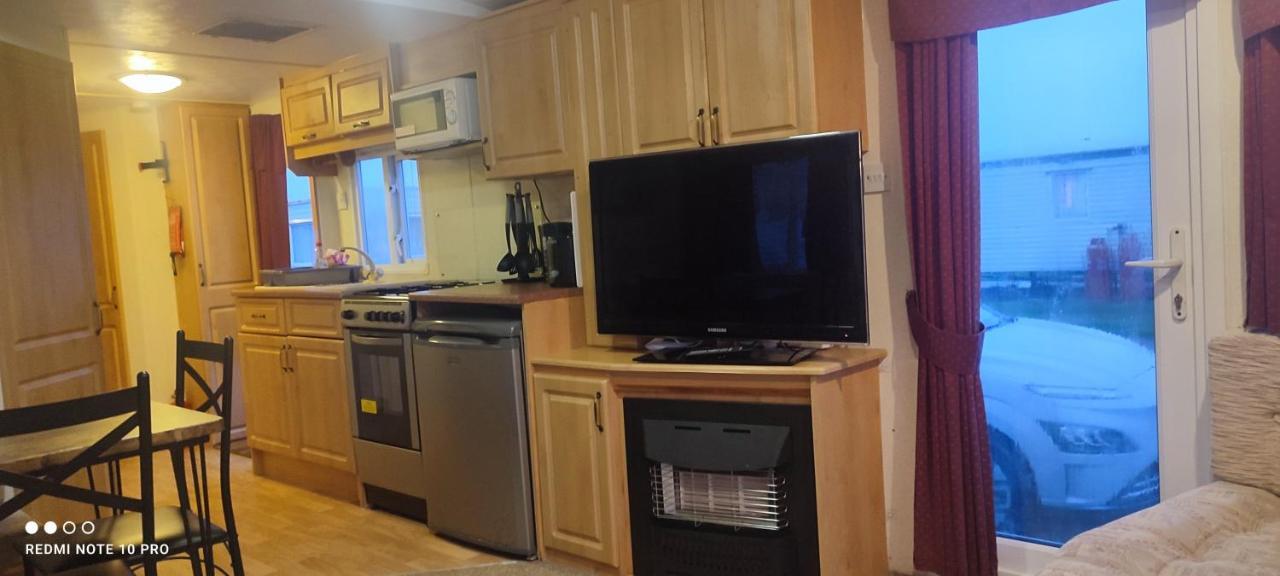 Beachside, Family-Friendly, Wifi, 6 Berth Caravan 19 In Ingoldmells Exterior foto