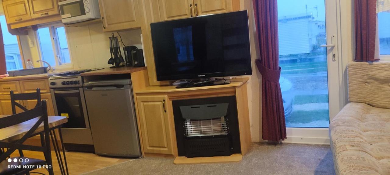 Beachside, Family-Friendly, Wifi, 6 Berth Caravan 19 In Ingoldmells Exterior foto